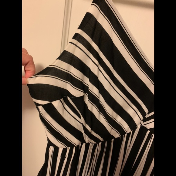 Midi summer dress from Torrid. Lined. Adjustable straps. Black & white striped. - Picture 2 of 3